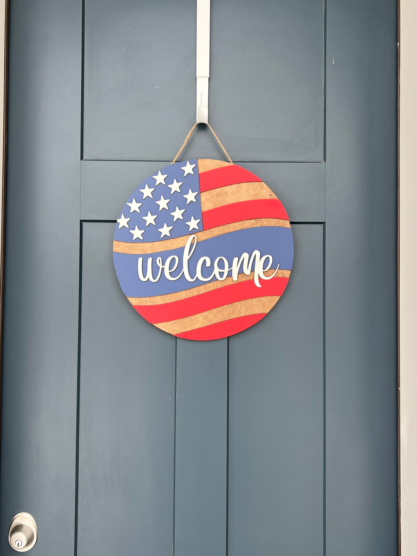 Patriotic Welcome round sign